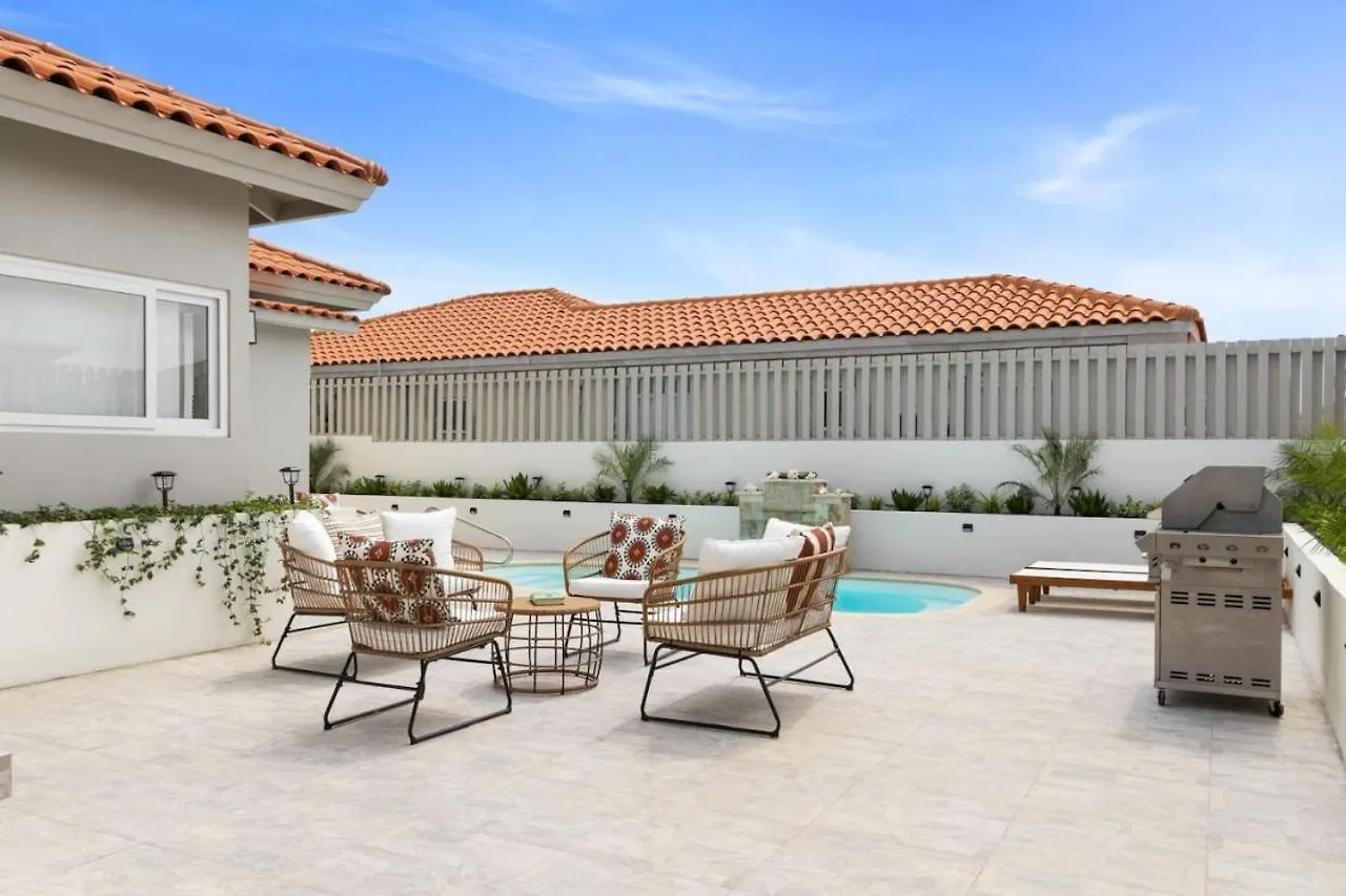 Villa 3Br Private Pool Retreat 4 Mins Drive By Bocobay Palm Beach
