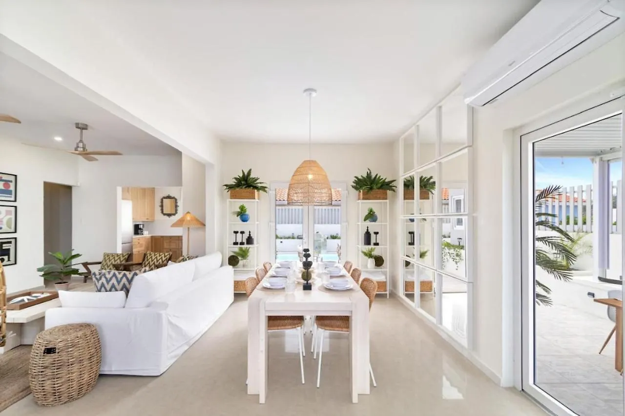 Villa 3Br Private Pool Retreat 4 Mins Drive By Bocobay Palm Beach 0*,